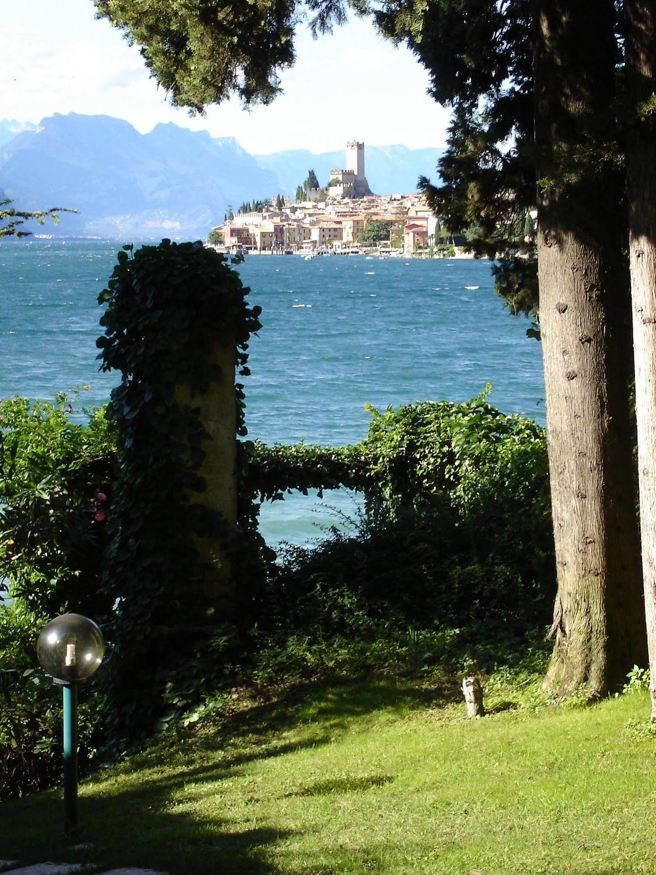 Villa Sopri Malcesine Exterior foto